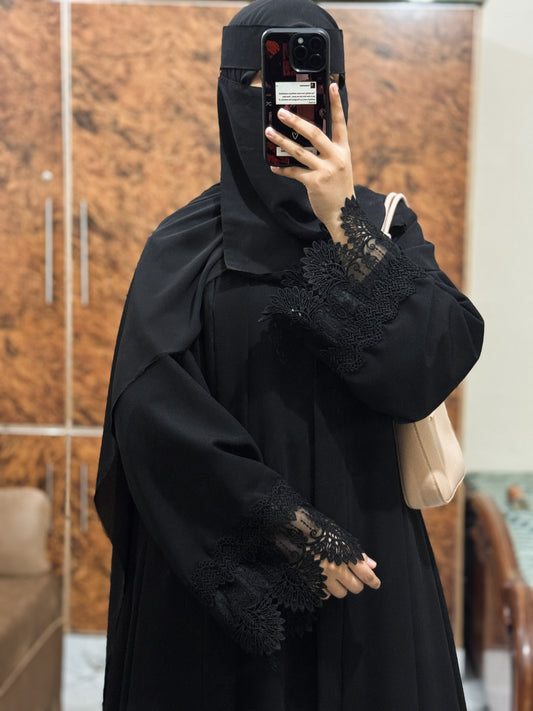 Arabian Aura Abaya
