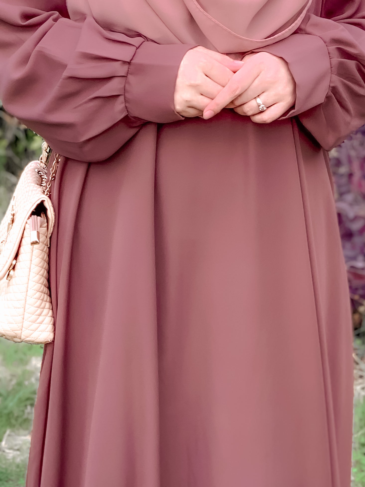 Classic Cuffed Sleeves Abaya – Dusty Pink