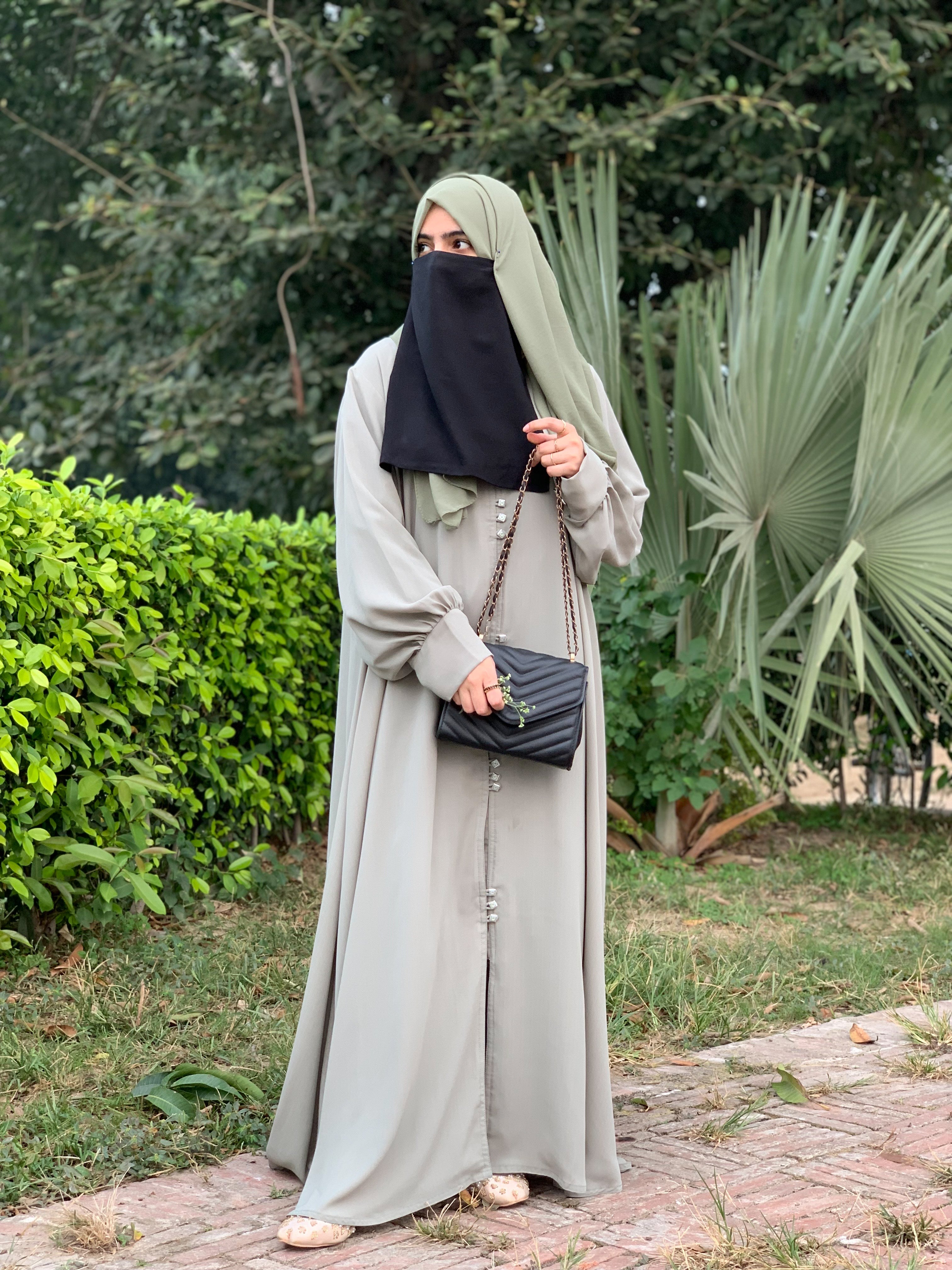 Serene Abaya – Light Sage Green