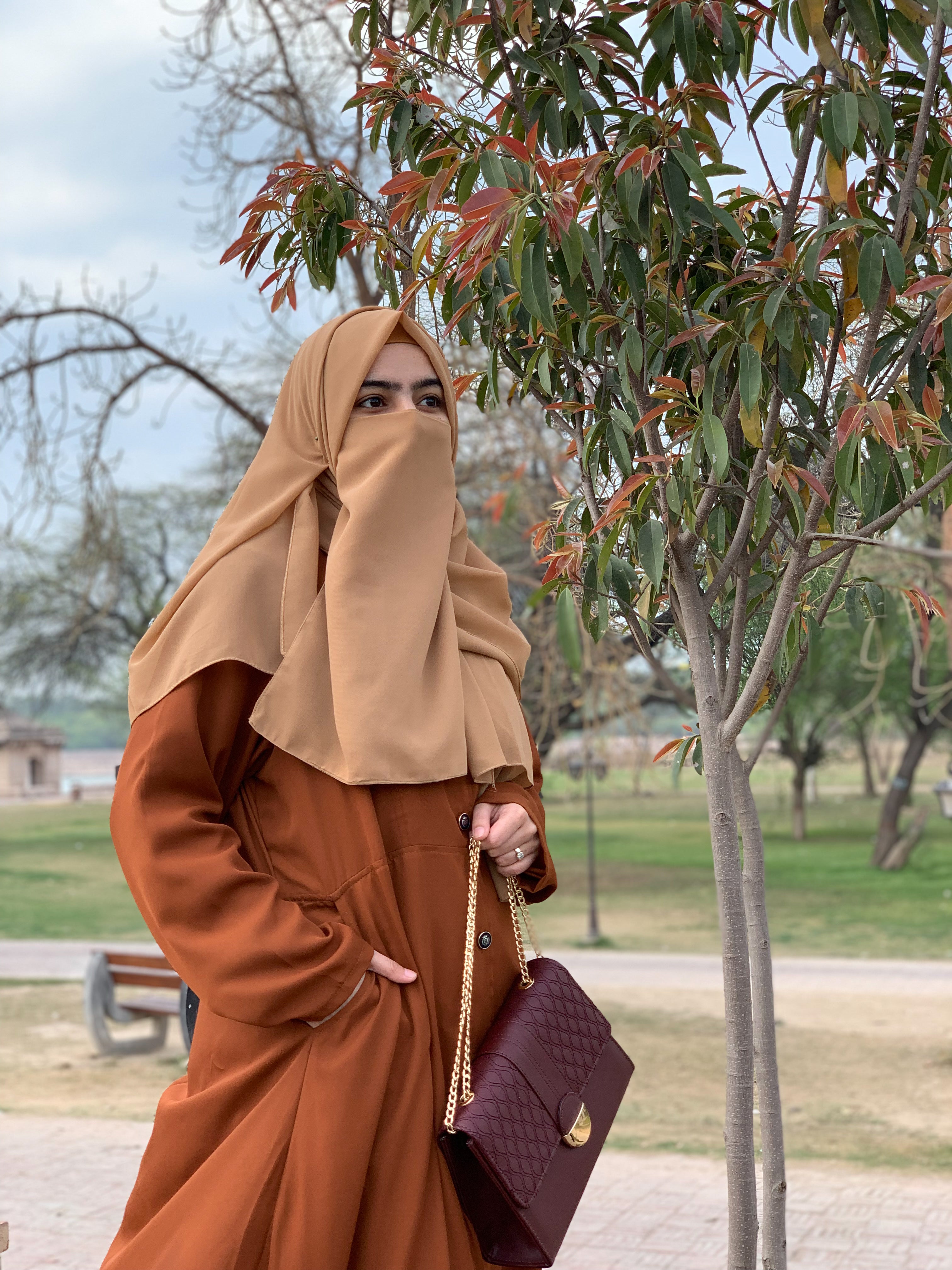 Amber abaya – Rust Brown