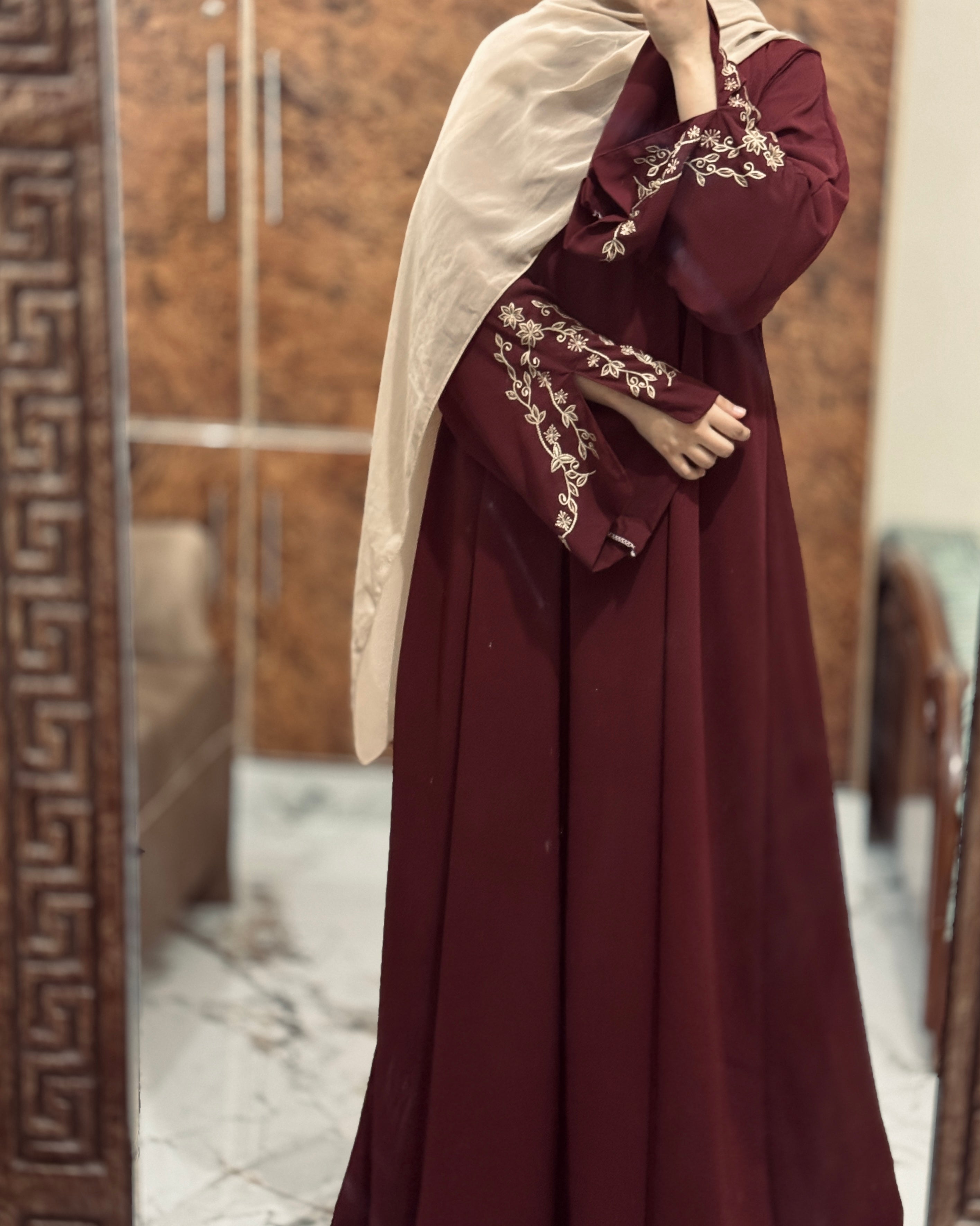 Maroon Luxe Abaya