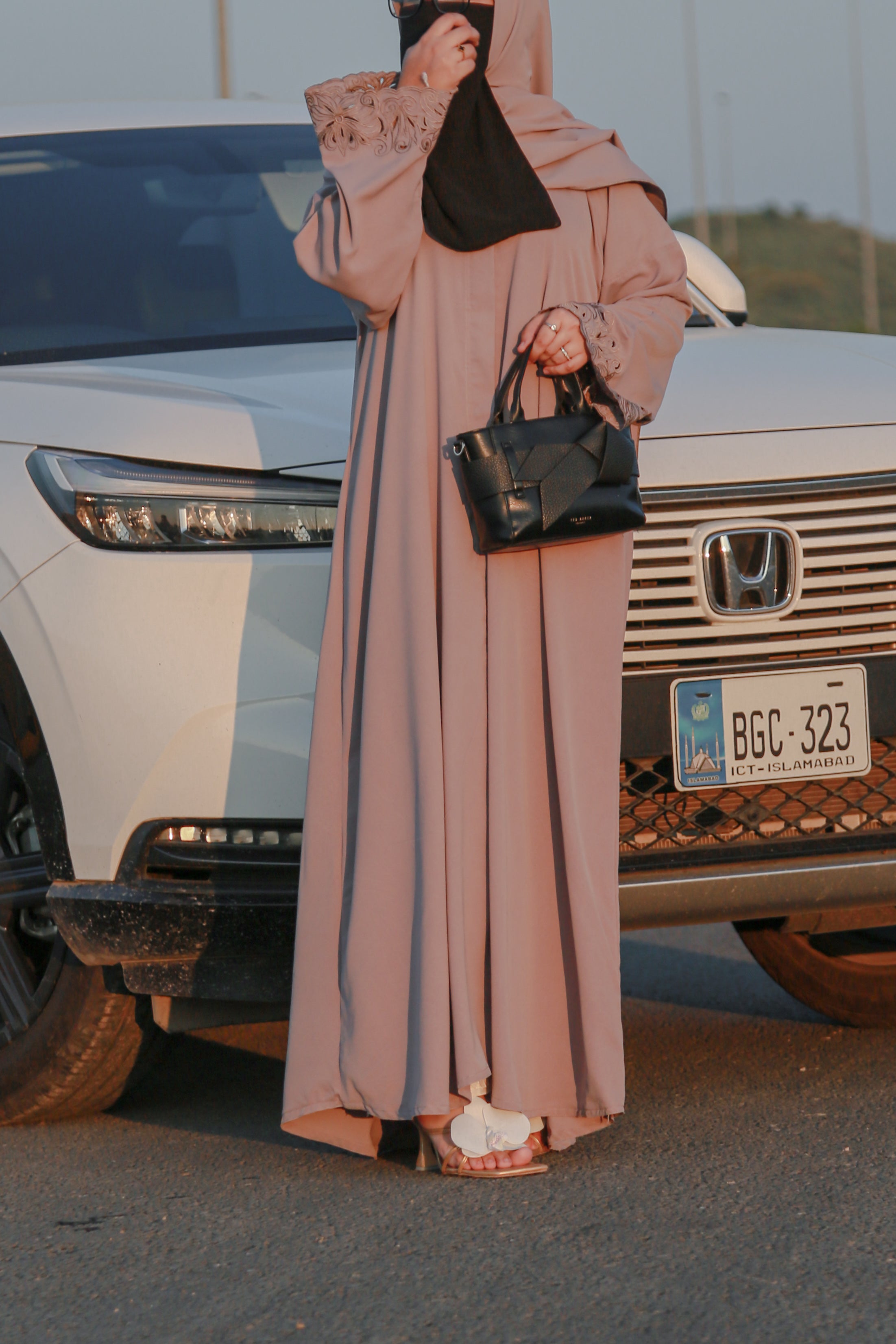 Dusky Mauve Abaya