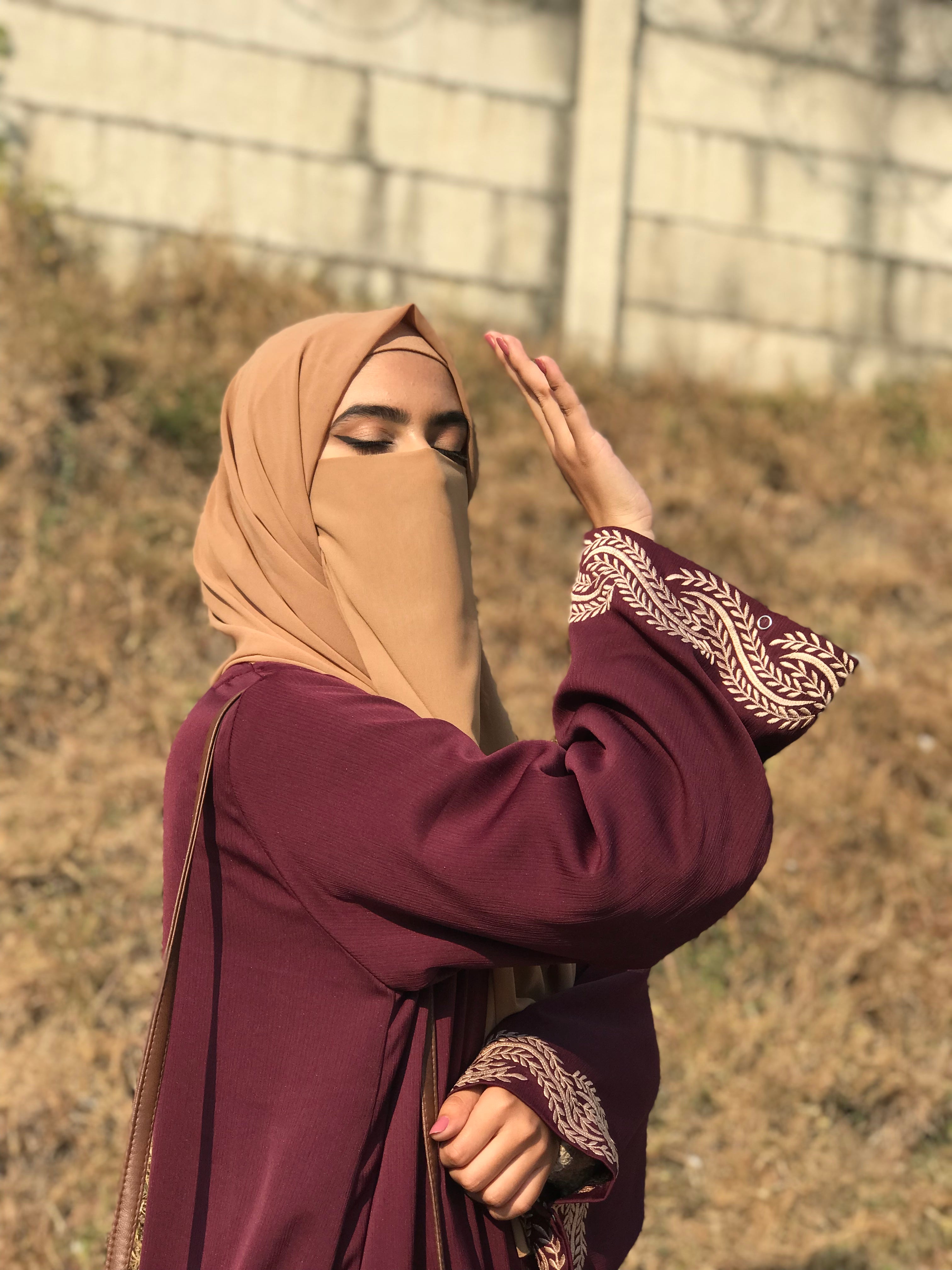 Cherry Blossom Abaya