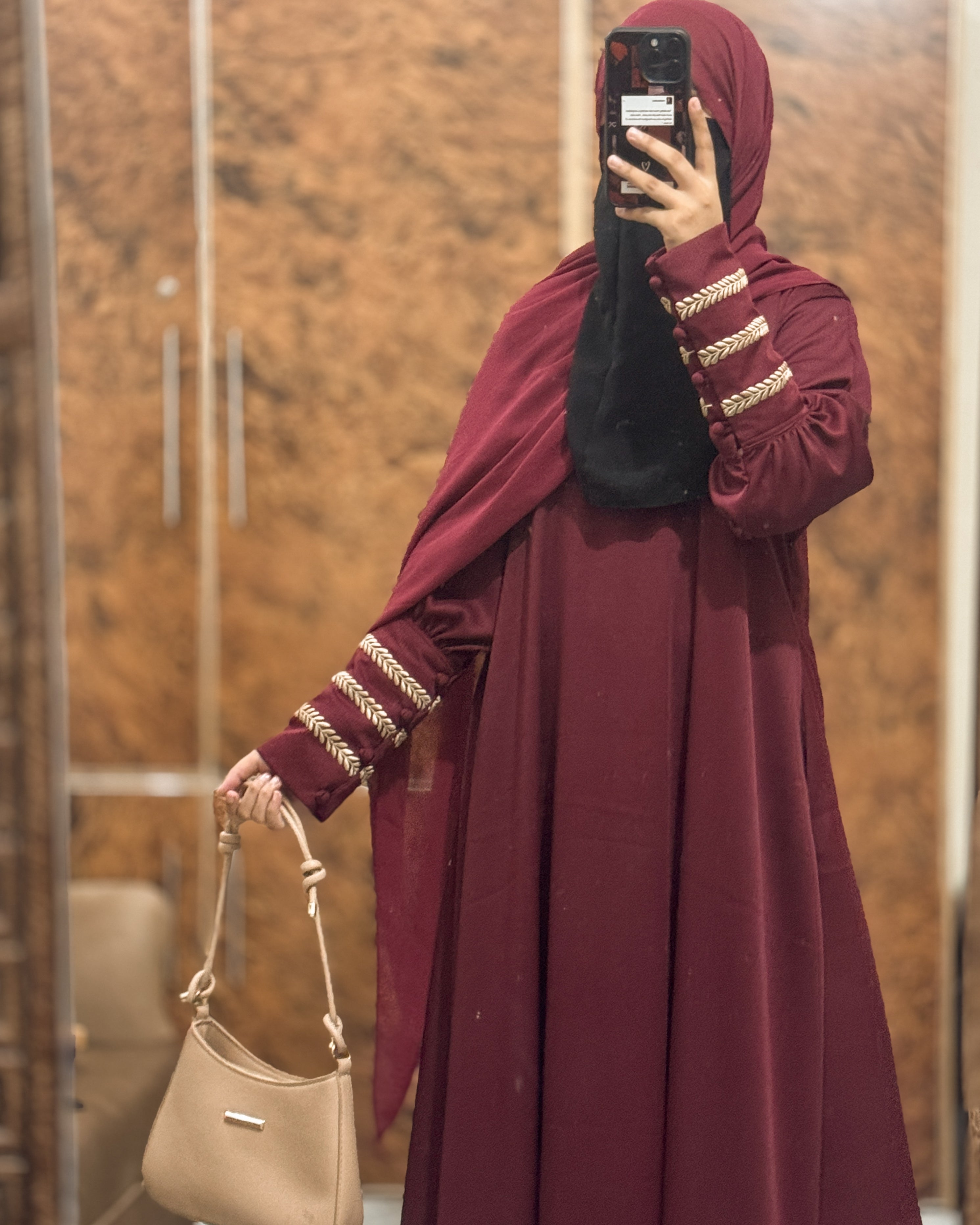 Emira Abaya – Maroon