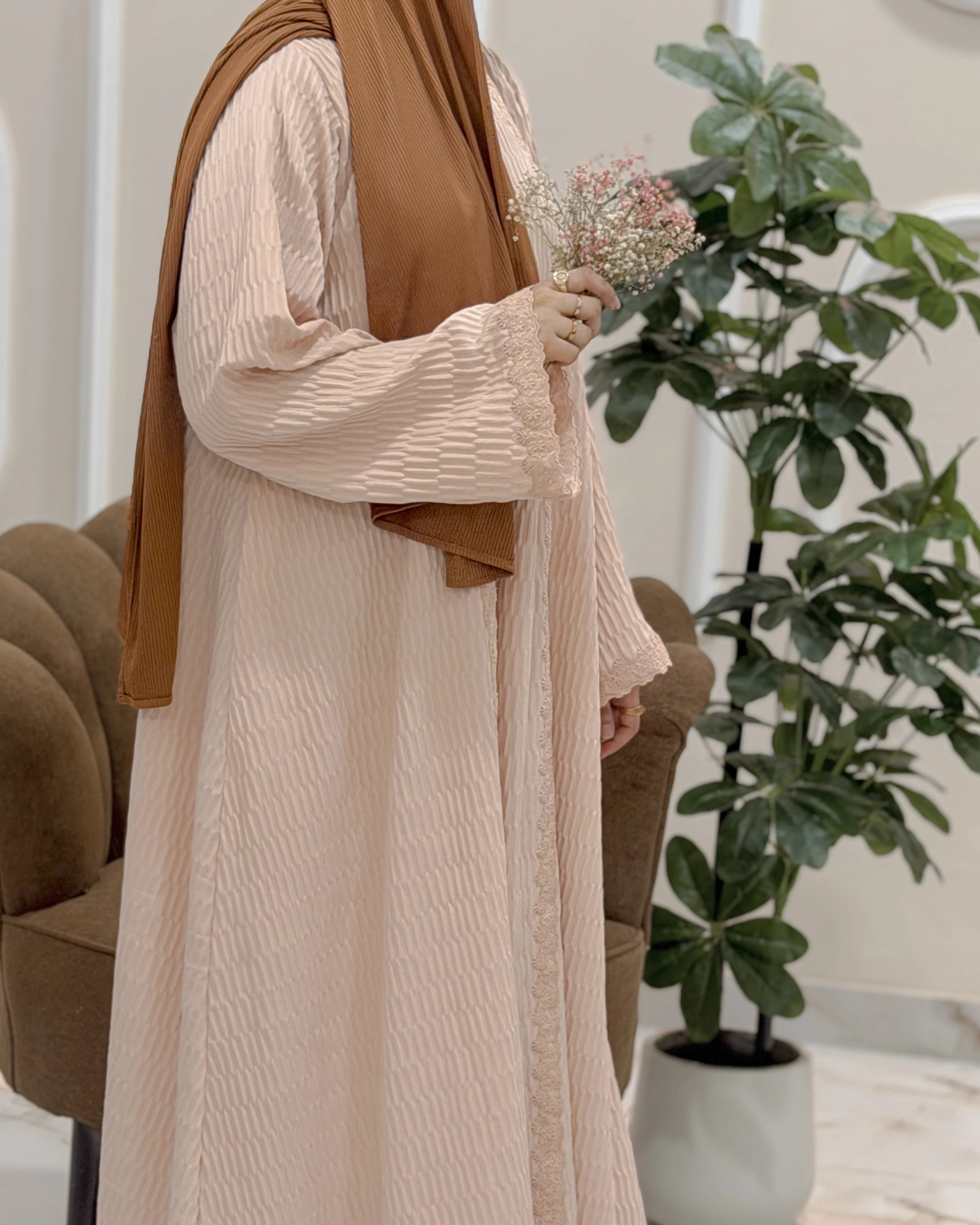 Blush Textured Abaya