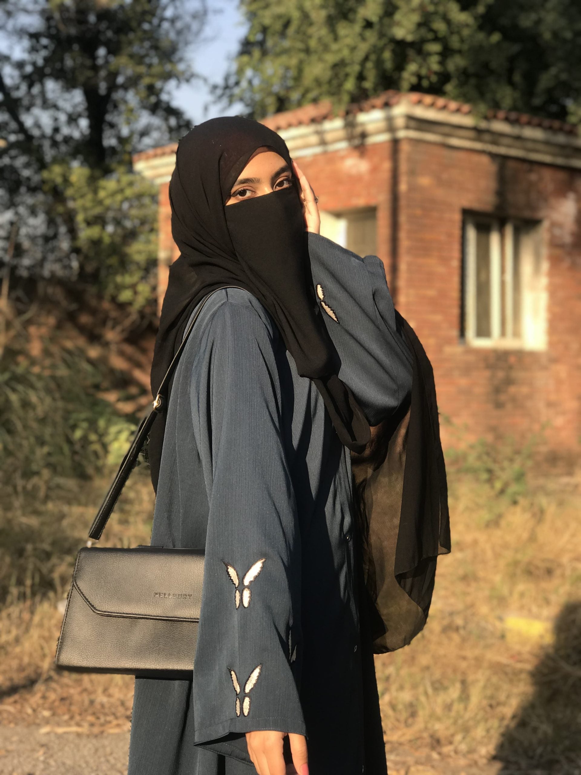 Butterfly Abaya – Dark Blue