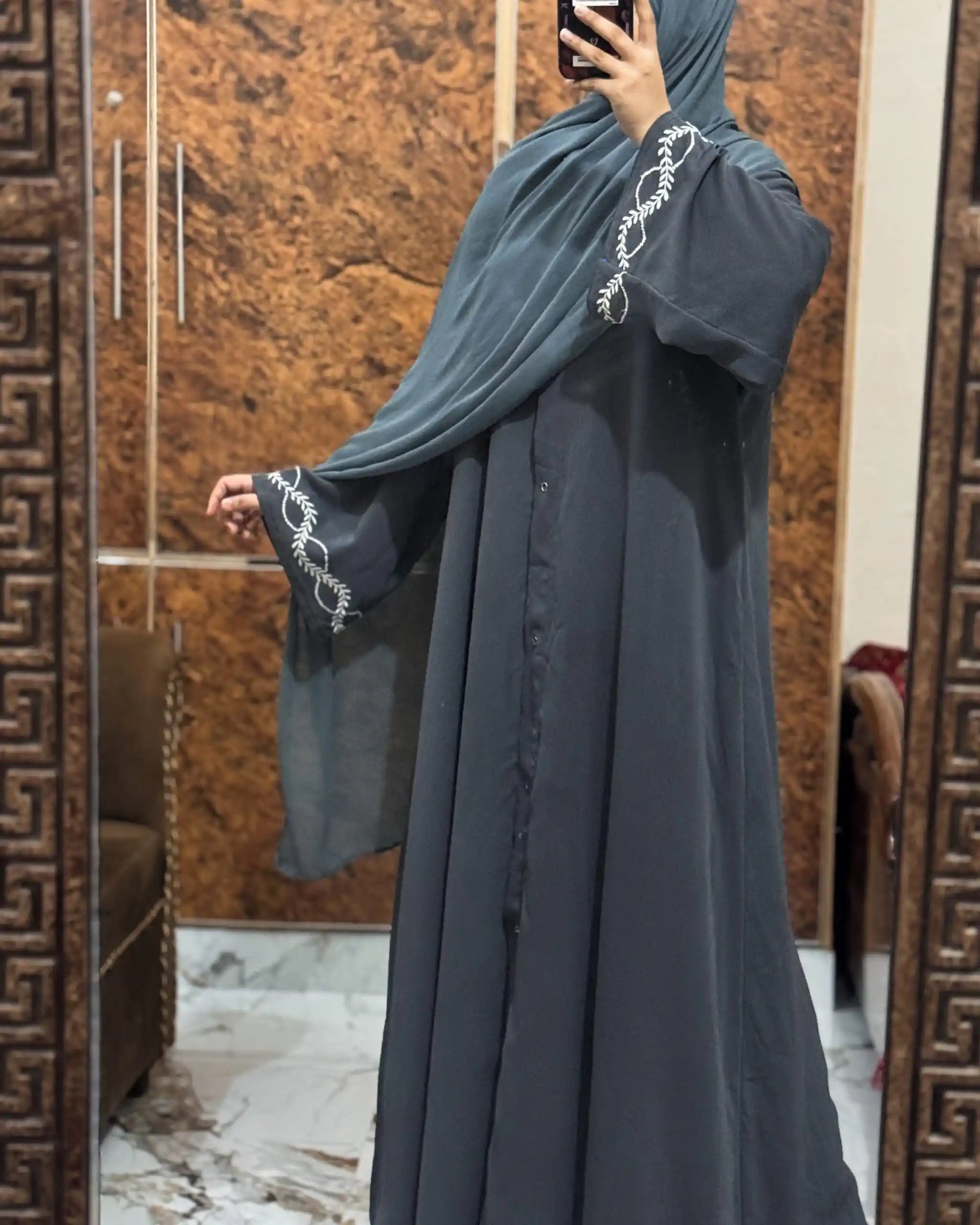 Charcoal Leaf Abaya