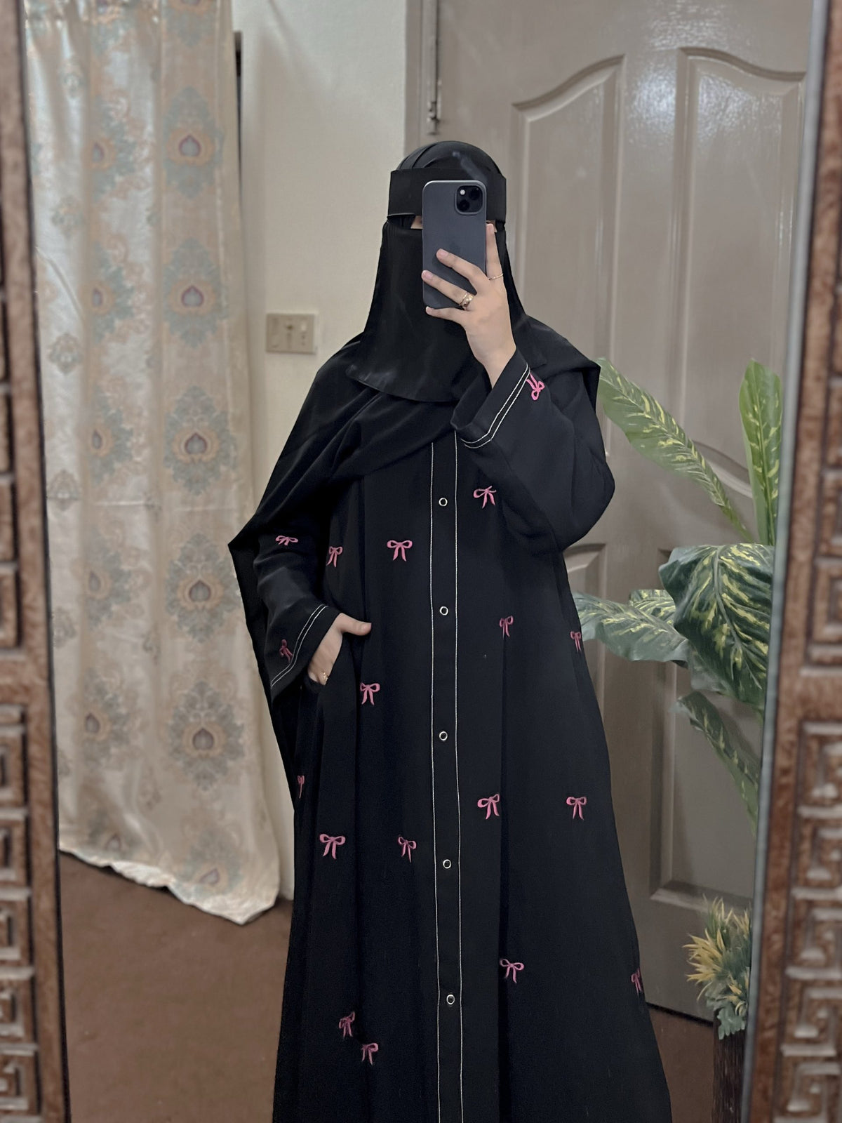 Bow & Blooms – Siyah